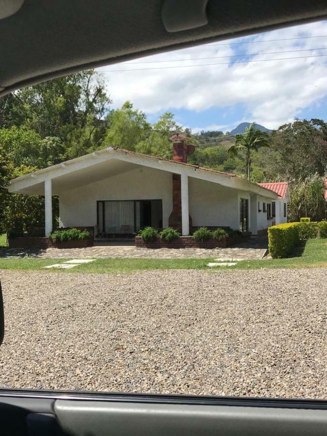 Finca El Recuerdo Gacheta Exterior photo